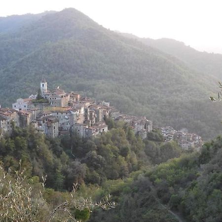 Nostro Rifugio Villa Apricale Luaran gambar
